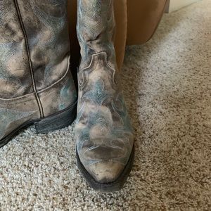 Lane women’s cowboy boots